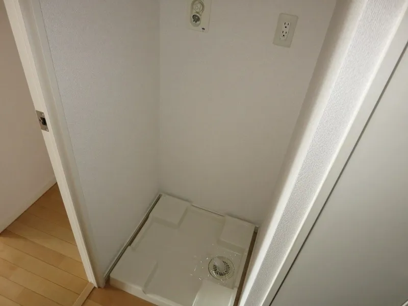Esty Maison Oshima - Interior - ["Flooring", "Floor", "Grey"]