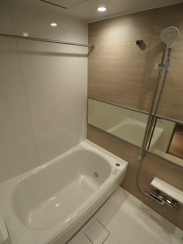 Residia Bunkyo Otowa - Interior - ["Flooring", "Plumbing fixture", "Floor"]