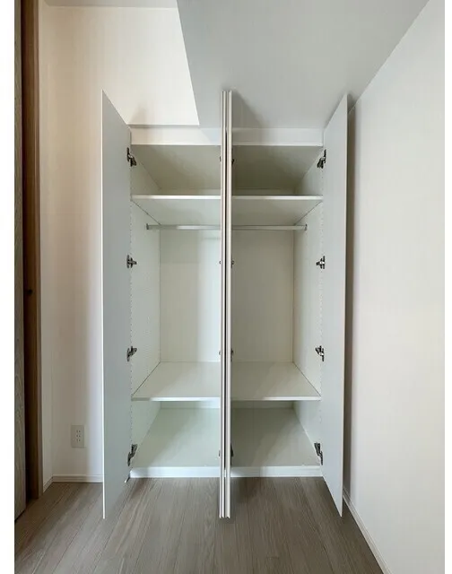 Stylio Kamata West - Interior - ["Wood", "Flooring", "Floor"]