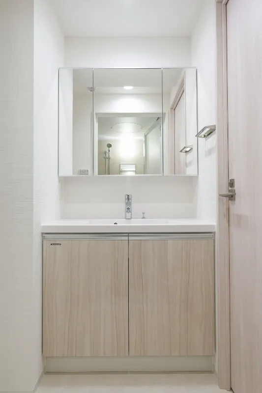 Due Nippori III - Interior - ["Flooring", "Interior design", "Floor"]