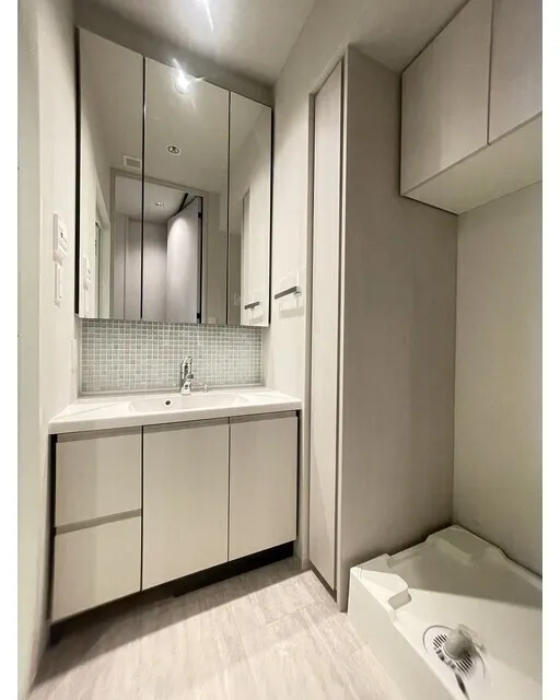 Season Flats Omorinishi - Interior - ["Flooring", "Floor", "Interior design"]