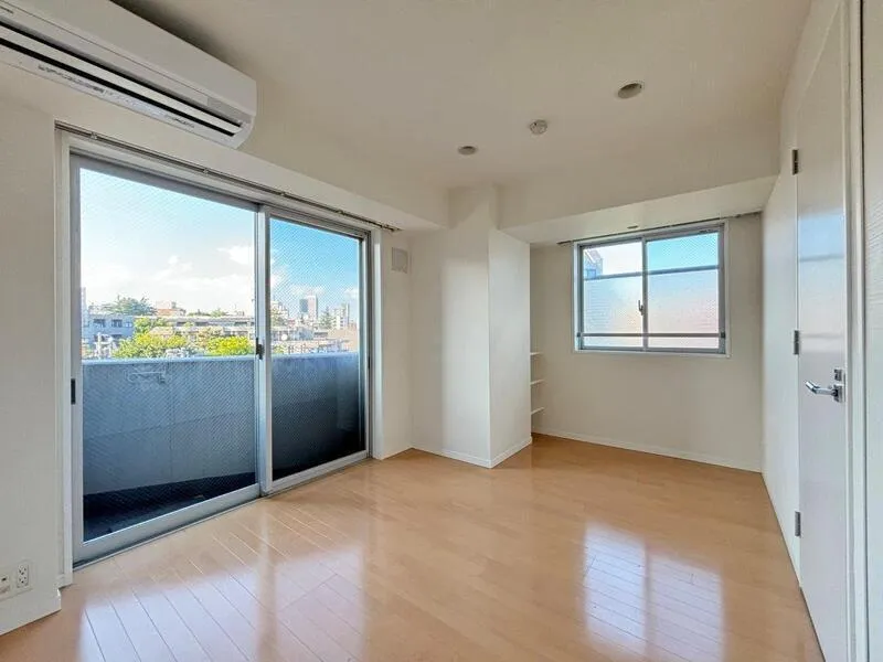 Movements Nishi-Waseda - Interior - ["Apartment", "Daylighting", "Balcony"]