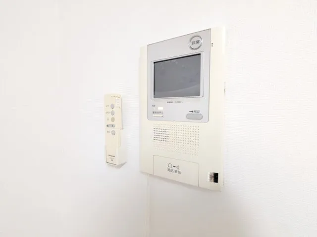 Garden Meguro - Interior - ["Electronic device", "Technology", "Electronics"]