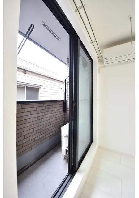 Soleil Kojiya - Interior - ["Ceiling", "Glass", "Daylighting"]