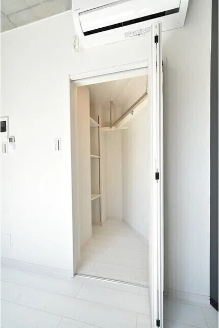 Vista Kitashinagawa - Interior - ["Fixture", "Rectangle", "Building"]