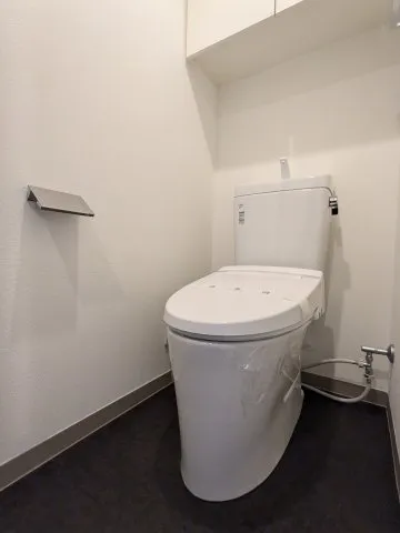 KDX Residence Toyosu - Interior - ["Toilet seat", "Toilet", "Plumbing fixture"]