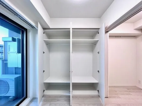 Brillia Ist Oimachi - Interior - ["Flooring", "Wood", "Floor"]