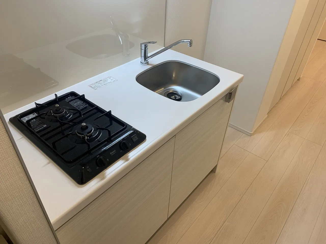 Gran Casa Oshima - Interior - ["Brown", "Tap", "Plumbing fixture"]
