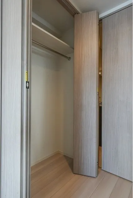 Lien Gotenyama - Interior - ["Fixture", "Wood", "Door"]