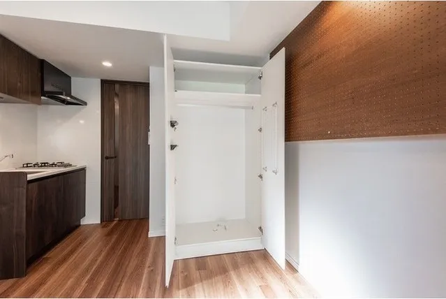 Azure Terrace Toyocho - Interior - ["Property", "Cabinetry", "Wood"]