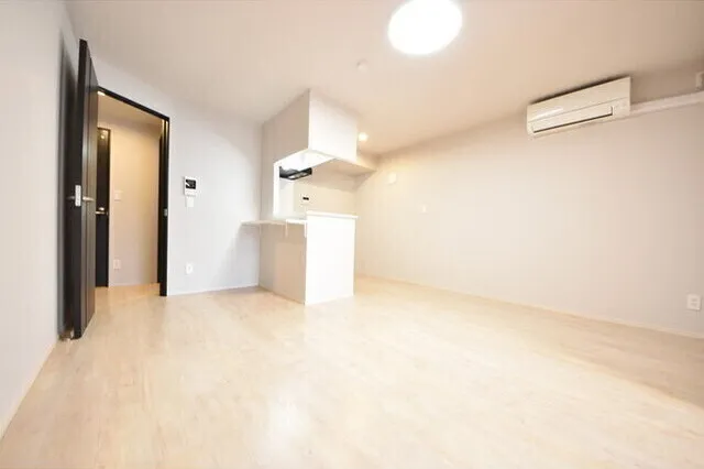 Memora Ikebukuro - Interior - ["Flooring", "Floor", "Ceiling"]
