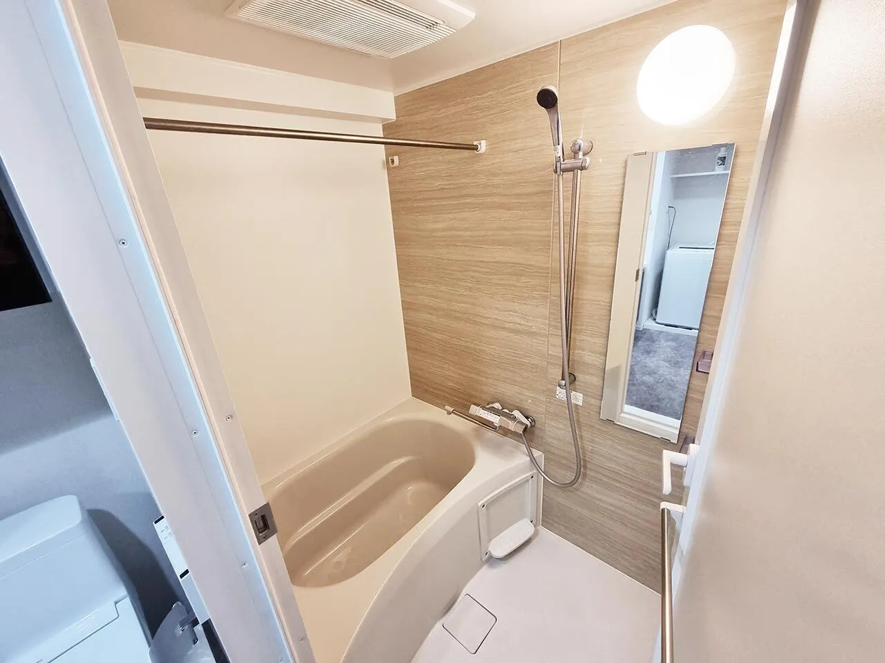Mynavi STAY Hon-Haneda - Interior - ["Plumbing fixture", "Flooring", "Floor"]