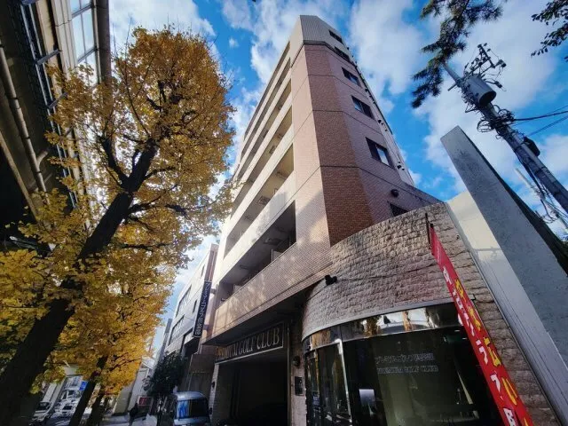 Prele Duc Yoga - Exterior - ["Composite material", "Commercial building", "Concrete"]