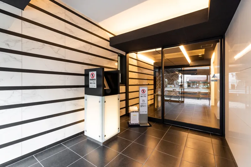 Ambreille Kameido Park - Exterior - ["Composite material", "Commercial building", "Glass"]