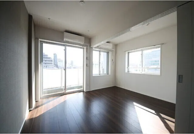 Harmony Residence Shinjuku Yotsuya - Interior - ["Window", "Building", "Fixture"]