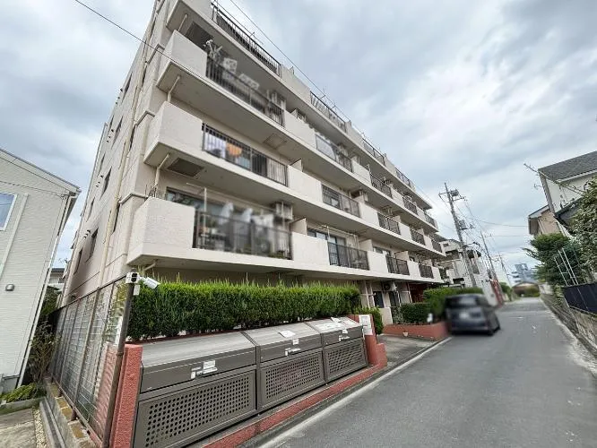 Cesar Sakado Room 504