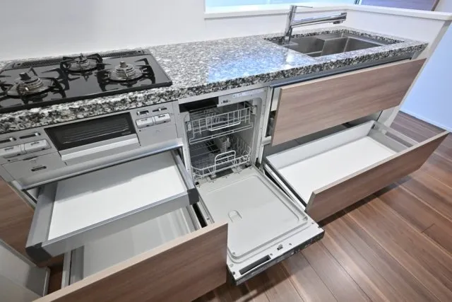Open Residencia Takanawa Place - Interior - ["Kitchen", "Major appliance", "Kitchen Appliance"]