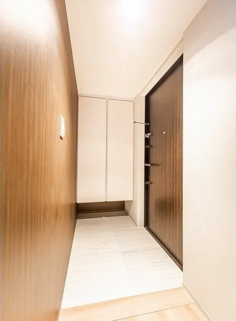 Well Square Hatsudai - Interior - ["Flooring", "Floor", "Wall"]