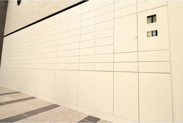 LIBR GRANT Nishi-Shinjuku EAST - Other - ["Rectangle", "Wood", "Parallel"]