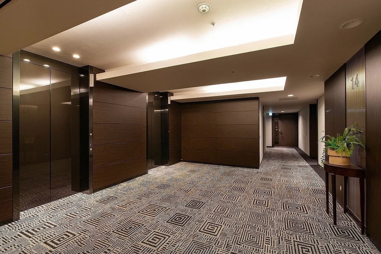 Platine Nishi Shinjuku - Exterior - ["Flooring", "Floor", "Ceiling"]