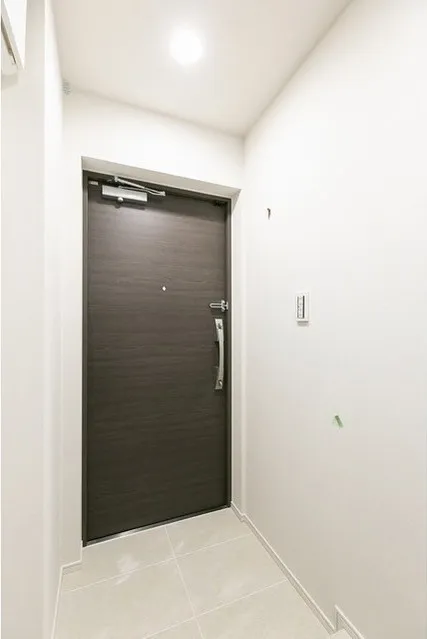 Ribio Maison Kachidoki - Interior - ["Door", "Building", "Fixture"]
