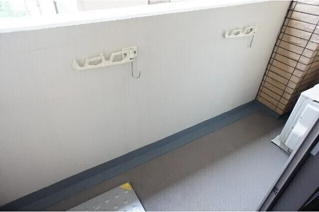 Prospect Glarsa Hiroo - Interior - ["Bumper", "Vehicle", "Line"]