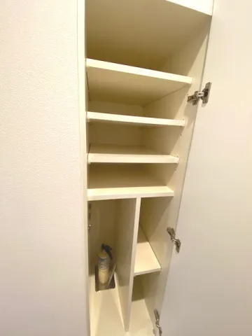 Prime Urban Nihonbashi Kayabacho - Interior - ["Shelf", "Furniture", "Cabinetry"]