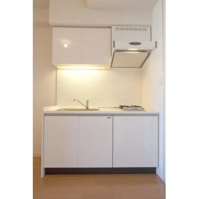 Park Cube Ueno - Interior - ["Cabinetry", "Countertop", "Tap"]