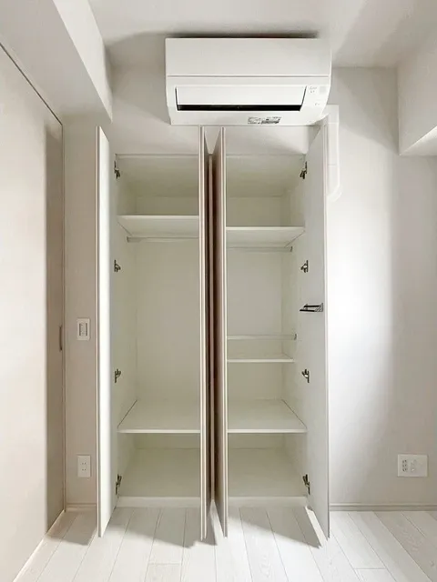 Lefon Progre Hongo 3-Chome - Interior - ["Wood", "Flooring", "Floor"]