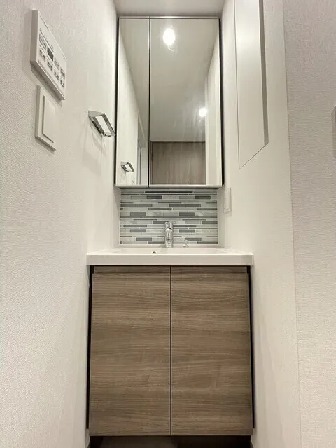 Stylio Kamata West - Interior - ["Flooring", "Floor", "Interior design"]