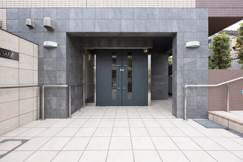 Sky Court Palace Senkawa - Exterior - ["Floor", "Door", "Grey"]