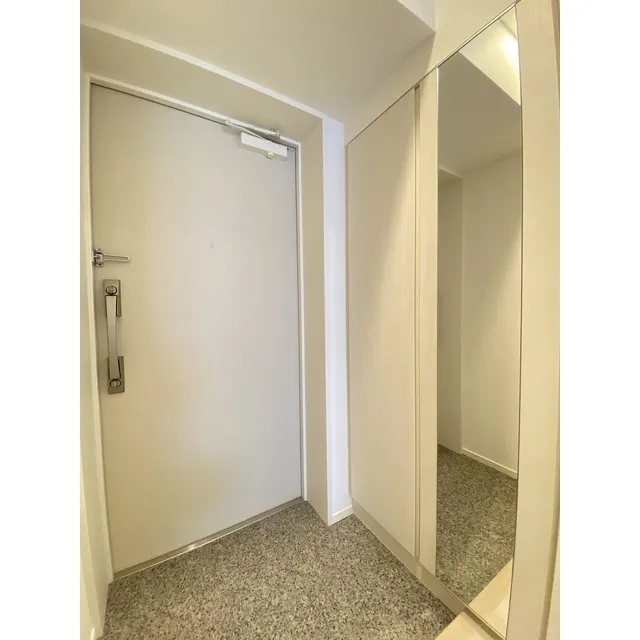 LIBR GRANT Haneda - Interior - ["Property", "Building", "Fixture"]
