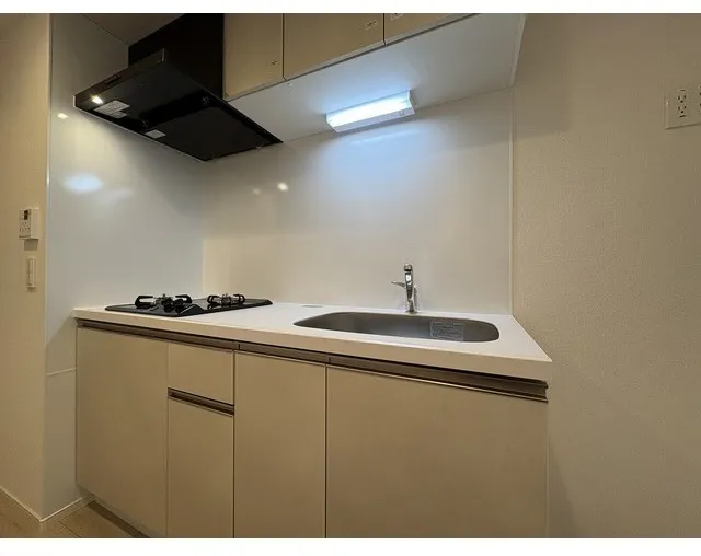Due Oku - Interior - ["Major appliance", "Kitchen", "Flooring"]