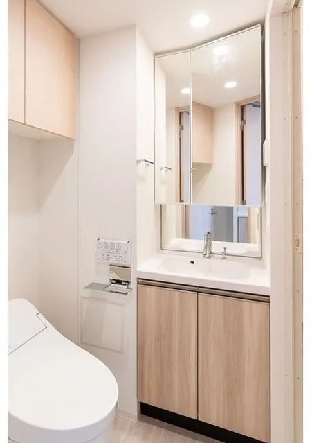 Comforia Liv Itabashi - Interior - ["Interior design", "Flooring", "Plumbing fixture"]