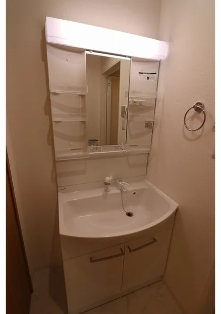 Santo Core Meguro - Interior - ["Plumbing fixture", "Bathroom Sink", "Plumbing"]
