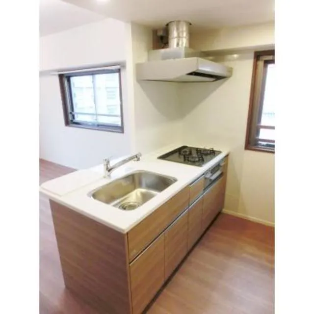 Park Axis Komagome HILLTOP - Interior - ["Property", "Room", "Sink"]