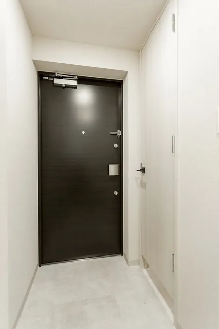 Plage Liu Oshiage - Interior - ["Property", "Fixture", "Door"]