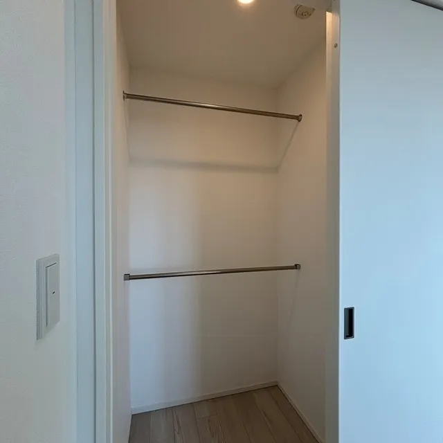Park Axis Shinagawa Tennozu Isle - Interior - ["Flooring", "Wood", "Floor"]