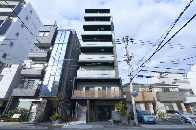Arika Hikifune II - Exterior - ["Overhead power line", "Electrical cable", "Electrical network"]