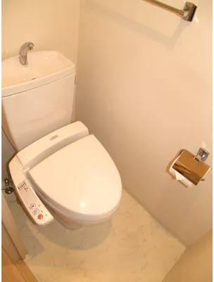 Palace Studio Ikebukuro Station - Interior - ["Toilet seat", "Toilet", "Plumbing fixture"]