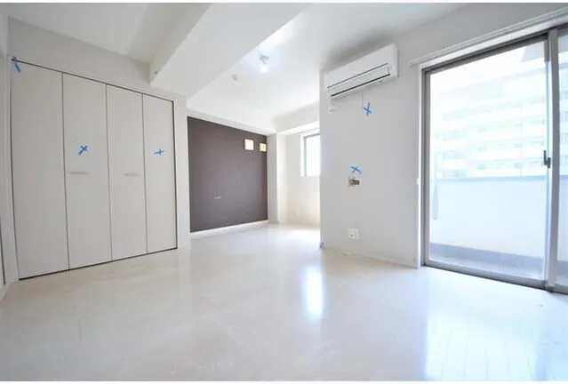 Polar Oku - Interior - ["Flooring", "Floor", "Ceiling"]