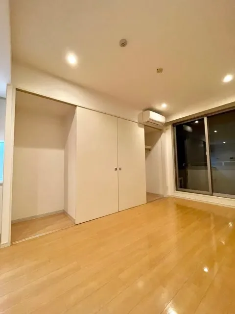 Residia Nishi Azabu - Interior - ["Hall", "Wood", "Floor"]