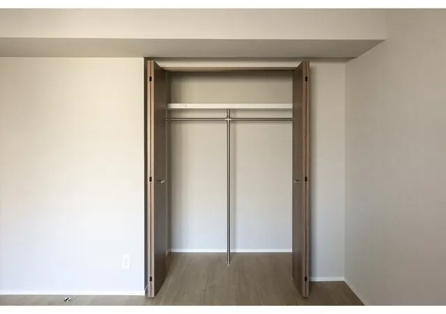 La Douceur Sugamo West - Interior - ["Wood", "Flooring", "Floor"]