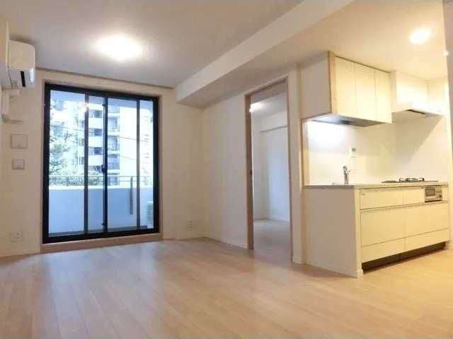 Claire Homes Shinjuku Hyakunincho - Interior - ["Property", "Room", "Building"]