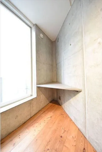 FARE Uehara Noye EAST - Interior - ["Wall", "Wood", "Flooring"]