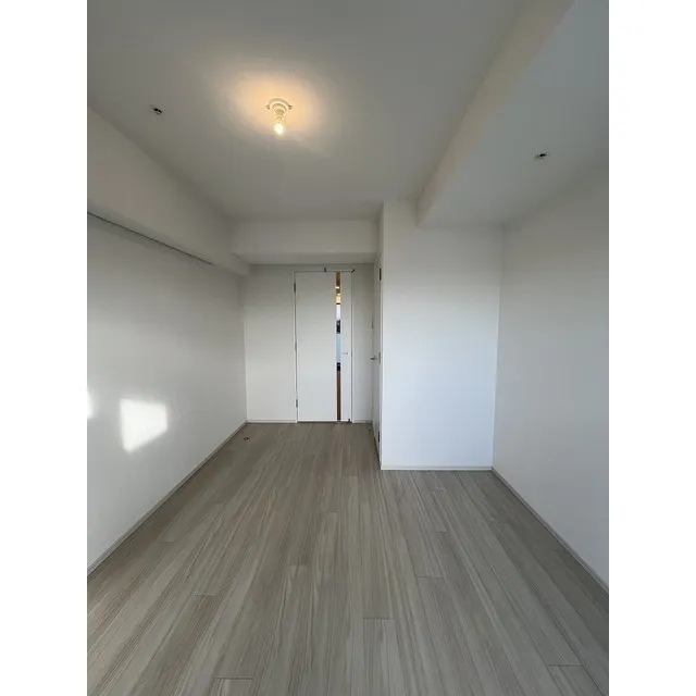 Orchid Residence Shibuya Tomigaya - Interior - ["Building", "Fixture", "Wood"]