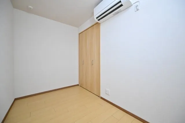 CENTRAL GARDEN RESIDENCE TOKYO - Interior - ["Flooring", "Wood", "Floor"]
