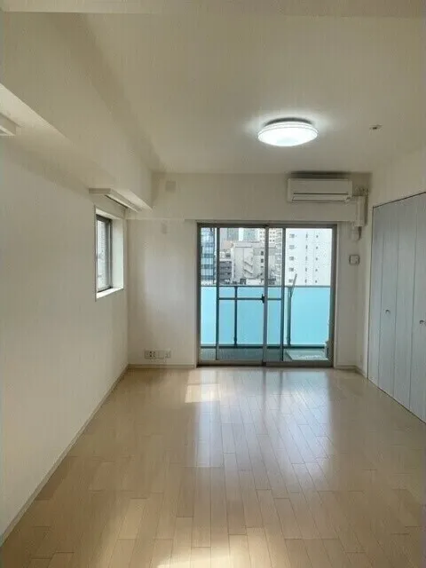 Comforia Kanda Jimbocho - Interior - ["Flooring", "Floor", "Ceiling"]