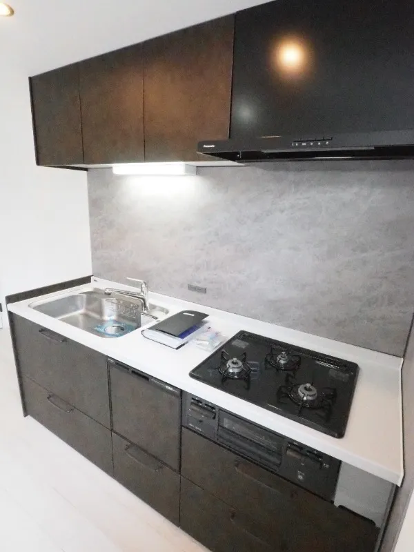 Residia Bunkyo Sengoku 2 - Interior - ["Kitchen", "Major appliance", "Countertop"]