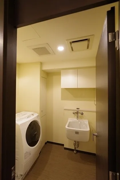 La Tour Shiodome - Interior - ["Wall", "Flooring", "Interior design"]